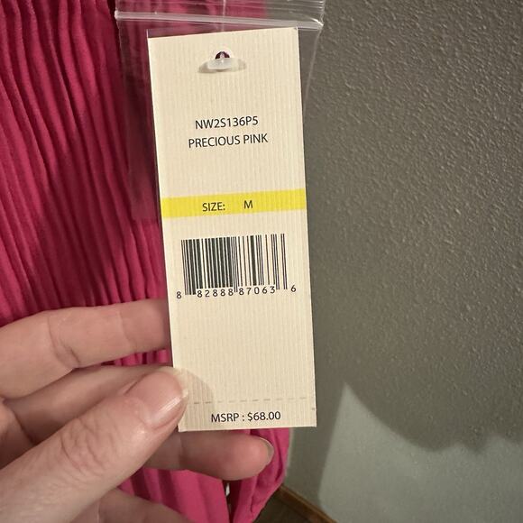 Nanette Lepore Pleated Blouse Womens M Mock Neck Sleeveless Fuschia Dressy - Picture 2 of 4